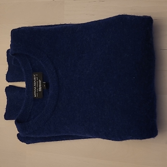 EUC Banana Republic Crew Neck Filpucci Wool Yarn Dark Blue Sweater - Picture 11 of 11